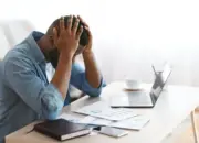 Riset Harvard: Penggunaan AI Berlebihan Picu Kelelahan Mental Akut di Tempat Kerja 10 Riset Harvard Menemukan Risiko Kelelahan Mental Akut Akibat Penggunaan AI Berlebihan