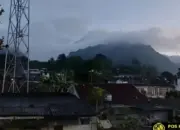 Aktivitas Gunung Merapi Meningkat, Guguran Lava dan Gempa Vulkanik Terus Terpantau 10 Status Aktivitas Merapi Meningkat, 12 Guguran Lava Terjadi, Warga Dilarang Dekati Zona Bahaya