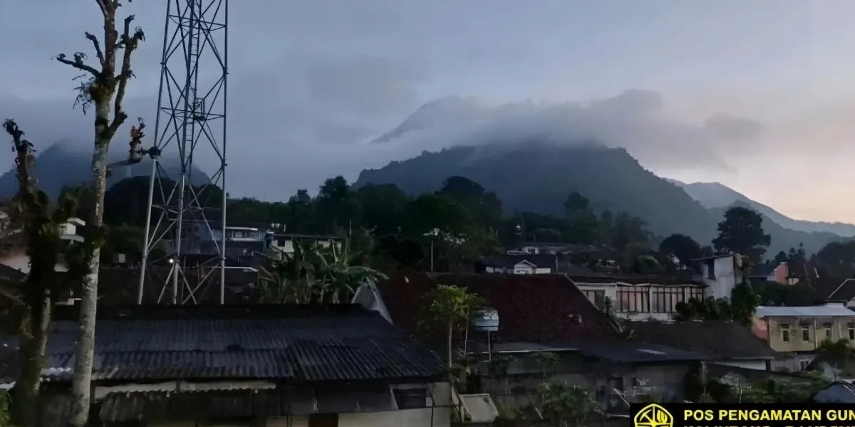 Status Aktivitas Merapi Meningkat, 12 Guguran Lava Terjadi, Warga Dilarang Dekati Zona Bahaya