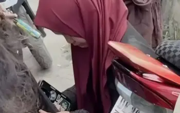 Viral Rok Tersangkut Rantai Motor Jelang Lebaran Netizen Ingatkan Risiko Berbahaya
