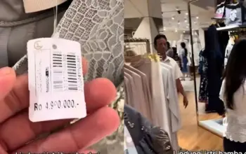 Viral! Suami ‘Mendadak Doa’ Saat Lihat Harga Baju Rp4,9 Juta di PIM 2, Netizen Ikut Ngakak 5 Waduh! Suami ‘Kaget’ Lihat Harga Baju Rp4,9 Juta di PIM 2, Netizen Ikutan Ngerem Dompet