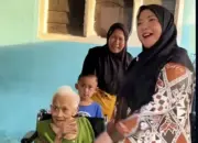 Wali Kota Bandar Lampung Eva Dwiana Salurkan Bantuan Kursi Roda kepada Warga