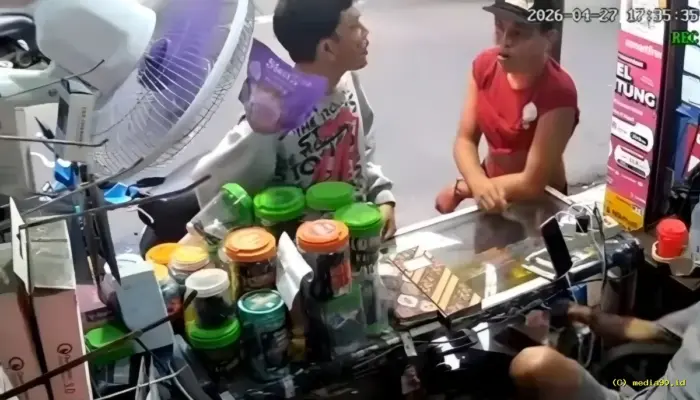Aksi Tegas Pemilik Toko di Jakarta Hadapi Gerombolan Diduga Terkait Kasus Pencurian Ponsel