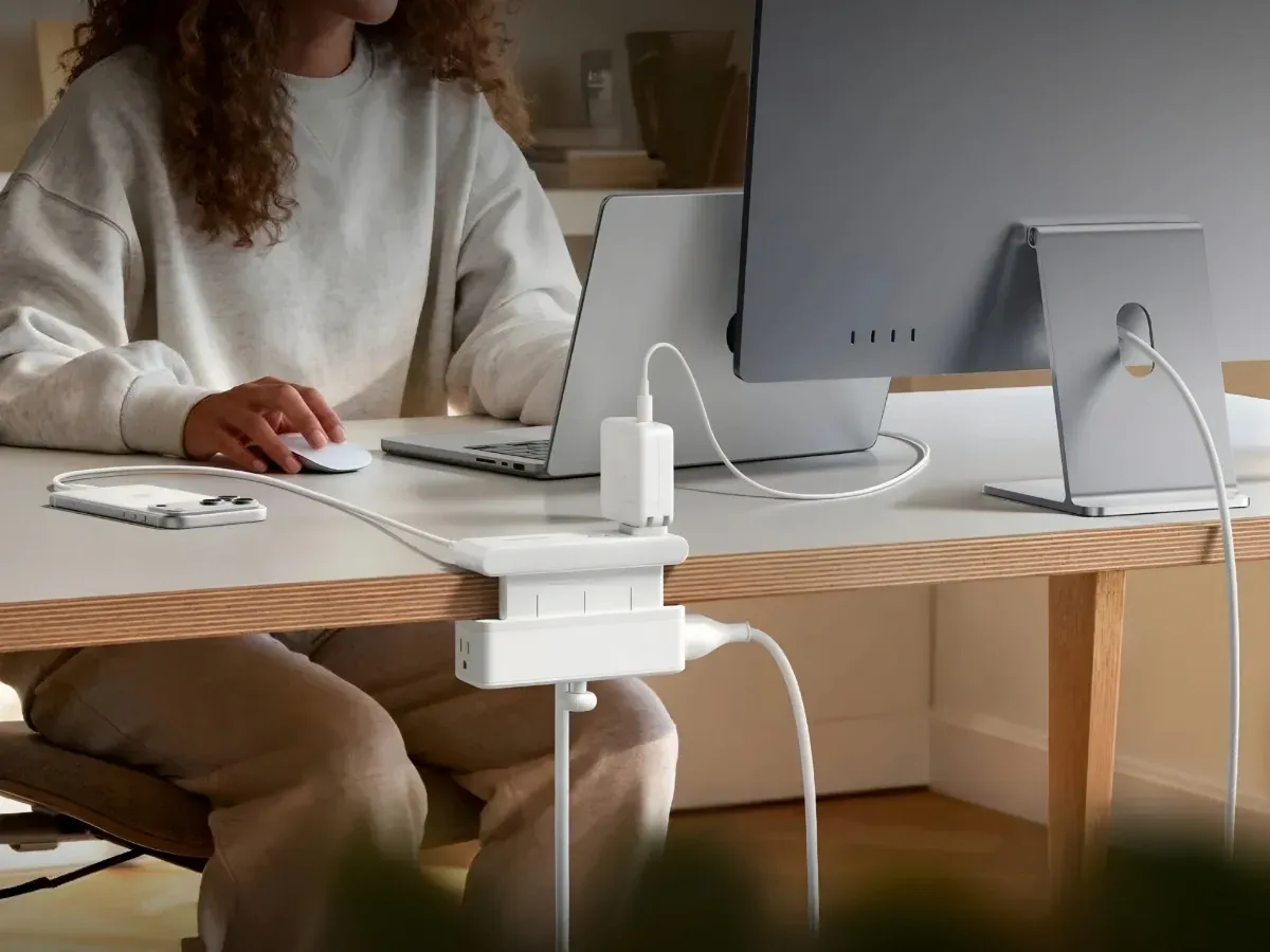 Anker Bawa Power Strip 10 in 1 dengan Clamp Simpel dan Multifungsi untuk Meja Kerja