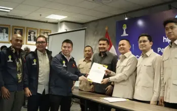 Anthony Leong Ambil Formulir Caketum BPP HIPMI, Tekankan Peran Ekonomi Sesuai Pasal 33 UUD 1945 3 Anthony Leong Resmi Ambil Formulir Caketum HIPMI, Soroti Peran Pengusaha Sesuai Konstitusi