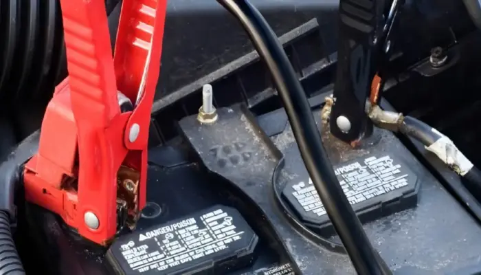 Berapa Lama Waktu Ideal Cas Aki Mobil? Ini Penjelasan Lengkapnya