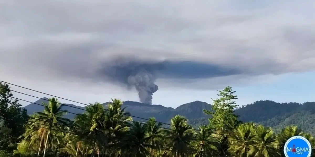 Breaking! Gunung Dukono Meletus Pagi Ini, Abu Vulkanik Membumbung Hingga 800 Meter