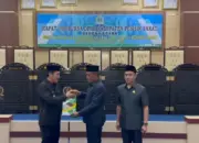 Rapor Hijau Pesisir Barat: Bupati Dedi Irawan Paparkan Capaian Gemilang LKPJ 2025 10 Bupati Dedi Irawan Paparkan Capaian Gemilang LKPJ 2025, Pesisir Barat Raih Rapor Hijau