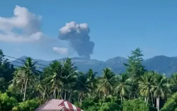 Erupsi Gunung Dukono, Kolom Abu Capai 900 Meter, Warga Diminta Waspada