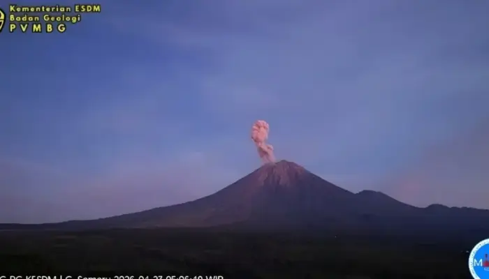 Erupsi Gunung Semeru 23 April 2026: Kolom Abu Capai 1 Km, Sebaran Mengarah ke Barat