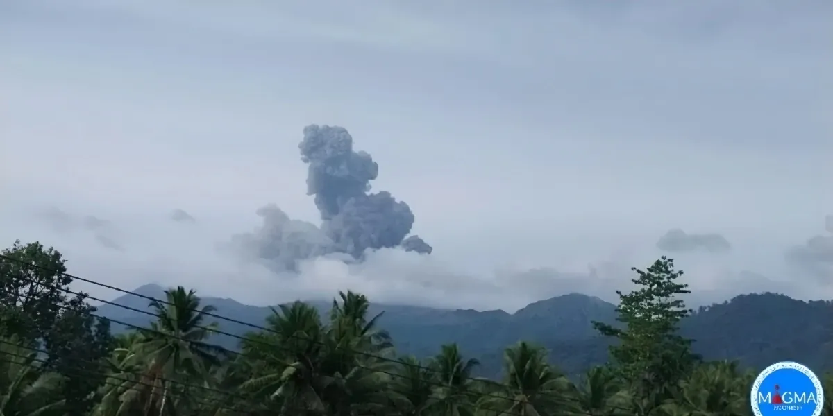 Gunung Dukono Erupsi 10 April 2026 Abu Capai 1.200 Meter ke Timur Laut