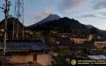 Gunung Merapi Terkini: 9 Kali Guguran Lava Capai 1,9 Km, Aktivitas Vulkanik Meningkat 3 Gunung Merapi Hari Ini, 9 Kali Guguran Lava Terpantau Sejauh 1,9 Km, Waspada Zona Bahaya