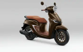 New Honda Stylo 160 Hadir dengan Warna Burgundy, Tampil Mewah dan Retro 3 New Honda Stylo 160 Hadir dengan Warna Burgundy, Skutik Retro Mewah Dibanderol Rp29 Jutaan