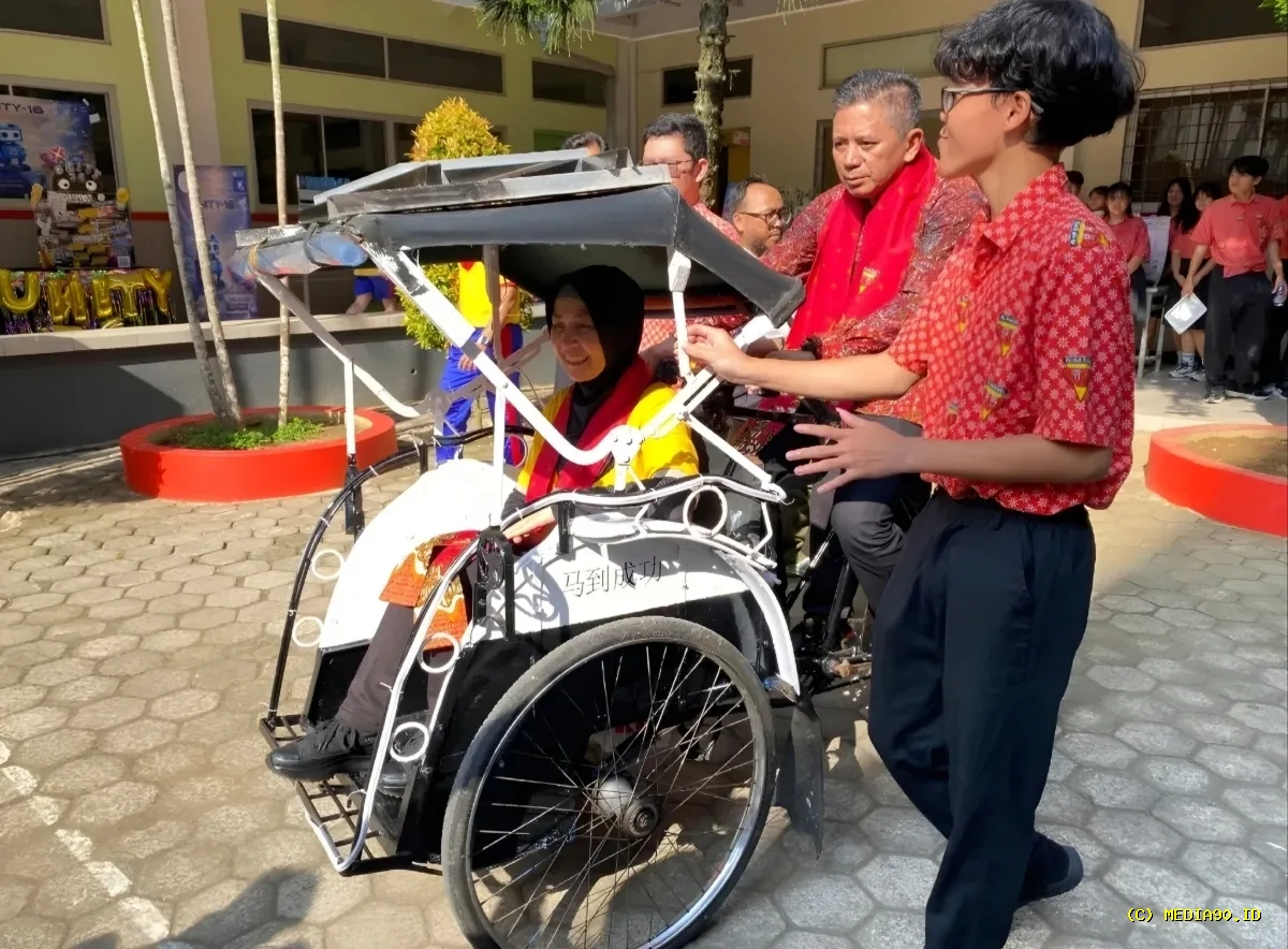 Pelajar SMA Purwokerto Kembangkan “E-Cak”, Becak Listrik Berkecepatan hingga 40 Km/Jam
