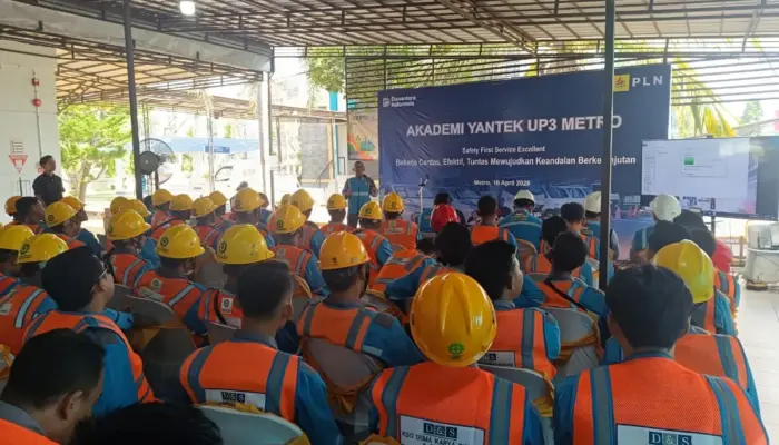 Jelang Hari Buruh, PLN UP3 Metro Perkuat Kompetensi Petugas Yantek Demi Layanan Listrik Andal