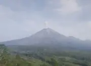 Gunung Gunung Semeru Erupsi Pagi Ini, Kolom Abu 700 Meter, Zona Bahaya Diperluas 12 Update Terkini! Gunung Semeru Meletus, Abu Capai 700 Meter, Radius Bahaya Bertambah