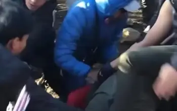 Viral Keributan Pendaki di Puncak Gunung Lawu Rebutan Spot Foto Picu Kericuhan