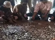 Pendopo Indramayu Dipenuhi Koin, Aksi Solidaritas Nelayan Viral dan Bikin Haru 12 Viral Pendopo Indramayu Dipenuhi Uang Koin Aksi Nelayan Bikin Haru