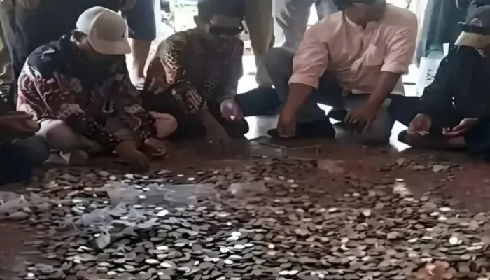 Pendopo Indramayu Dipenuhi Koin, Aksi Solidaritas Nelayan Viral dan Bikin Haru