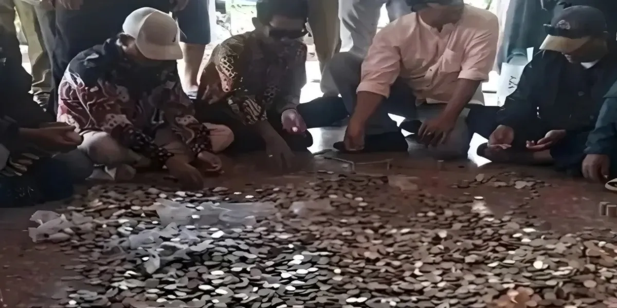 Viral Pendopo Indramayu Dipenuhi Uang Koin Aksi Nelayan Bikin Haru