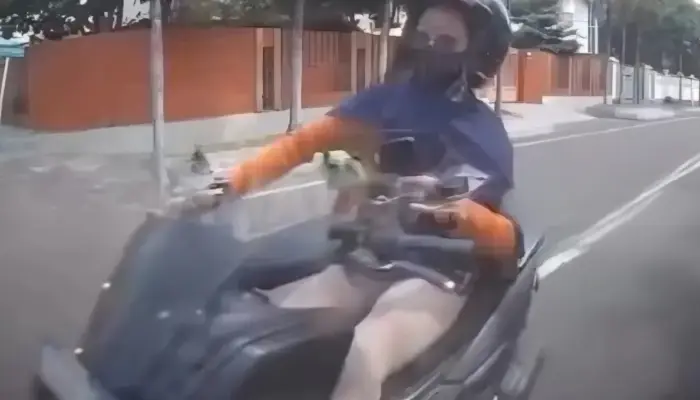 Viral Tabrak Lari di Cipondoh Tangerang, Pengendara Motor Diduga Main HP Saat Berkendara