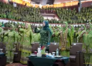 Wagub Jihan Nurlela Bersama Khofifah Indar Parawansa Hadir di Peringatan Harlah ke-80 Muslimat NU