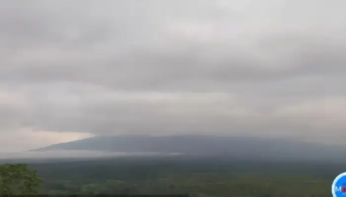 Waspada! Aktivitas Gunung Semeru Meningkat: Puluhan Gempa Terekam, Zona Bahaya Diperluas