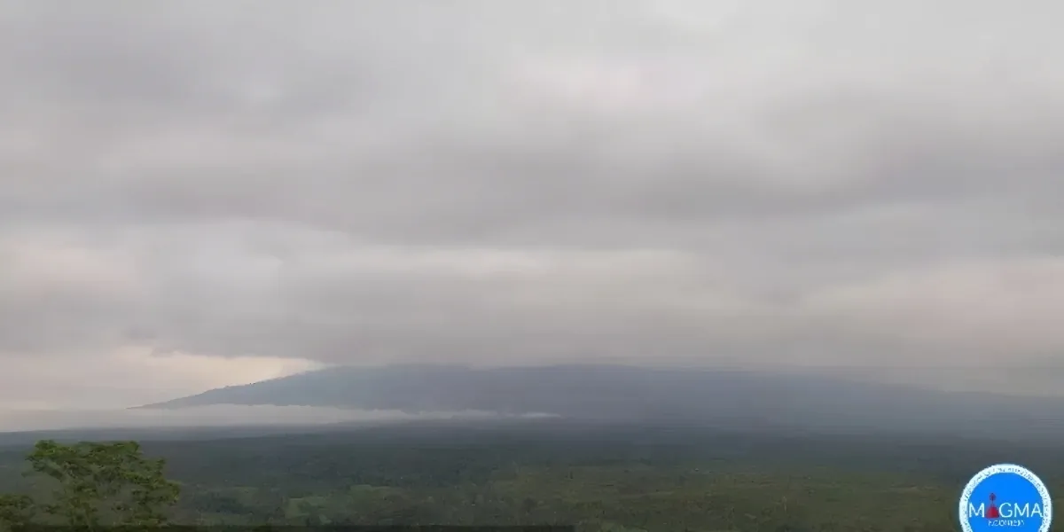 Waspada! Aktivitas Gunung Semeru Meningkat, Puluhan Gempa Terekam, Zona Bahaya Diperluas