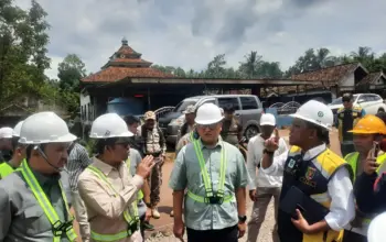 Pemprov Lampung Mulai Bangun Jalan Jabung–Labuhan Maringgai, Yusnadi Siap Kawal Proyek 4 Yusnadi Kawal Pembangunan Empat Ruas Jalan di Lampung Timur yang Mulai Dikerjakan