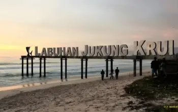 73,7 Persen Tercapai, Retribusi Labuhan Jukung Tandai Kebangkitan Wisata Pesisir Barat