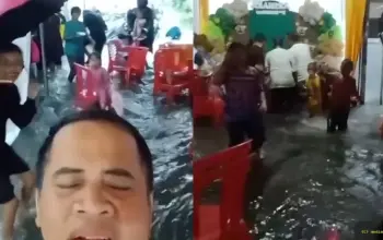 Acara Hajatan di Depok Tergenang Banjir, Anak-anak Tak Mau Ketinggalan Berenang
