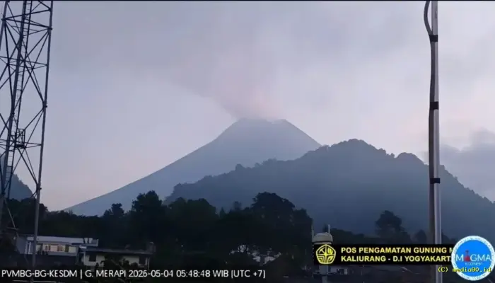 Aktivitas Gunung Merapi Meningkat, Guguran Lava Capai 2 Km ke Barat Daya