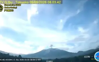 Breaking News: Gunung Ibu Erupsi, Kolom Abu Tebal Mengarah ke Timur Laut