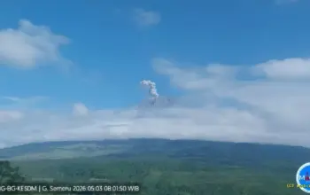 Erupsi Semeru Terkini, Abu Vulkanik Mencapai 900 Meter, Masyarakat Diimbau Waspada