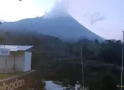 Gunung Merapi Kembali Aktif, Guguran Lava Capai 1,7 Km, Ancaman Awan Panas Mengintai