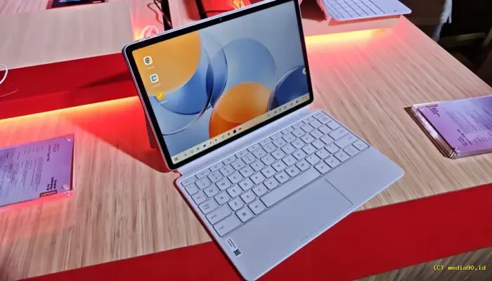 Lenovo YOGA Tab (11.1 Resmi Hadir di Indonesia, Bawa Performa Flagship dan Fitur AI Lengkap