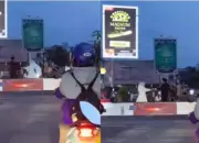 Pasangan Ini Gelar Foto Prewedding di Perlintasan Kereta Hasilnya Bikin Heboh