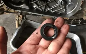 Pentingnya Menjaga Kondisi Seal Kruk As Motor Matic agar Transmisi dan Mesin Tetap Awet 4 Pentingnya Merawat Seal Kruk As Motor Matic agar Mesin dan Transmisi Tetap Awet