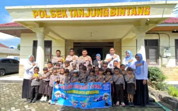 Siswa TK Dharma Wanita Wonodadi Kunjungi Polsek Tanjung Bintang, Kenali Tugas Polisi Sejak Dini