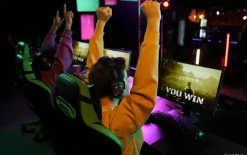 Survei: Gen Z Yakin Gamer Bisa Jadi Karier, Orangtua Masih Anggap Penuh Risiko 3 Survei Ungkap Gen Z Yakin Gamer Bisa Jadi Profesi Orangtua Masih Ragu