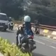 Viral Pemotor Wanita Lawan Arah di Depok, Polisi Kejar Pengendara Berpelat BK
