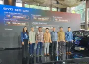 BYD Resmi Umumkan Harga M6 DM di Indonesia, Mulai Rp298 Juta 11 BYD M6 DM Resmi Masuk, Dibanderol Mulai Rp200 Jutaan di Waktu yang Pas