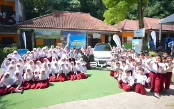 Cara BYD Bangun Percaya Diri Pelajar Indonesia Lewat Program “Small Steps for Tomorrow” 4 Cara BYD Bangun Rasa Percaya Diri Pelajar Indonesia Lewat Program Small Steps for Tomorrow