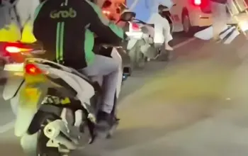 Kecelakaan Diduga Adu Banteng di Ceger, Satu Pengendara Alami Luka Berat 5 Diduga Adu Banteng di Ceger Kecelakaan Ini Sebabkan Satu Pengendara Luka Berat