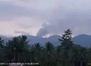 Erupsi Gunung Dukono Kolom Abu Tembus 400 Meter BMKG Imbau Warga Waspada