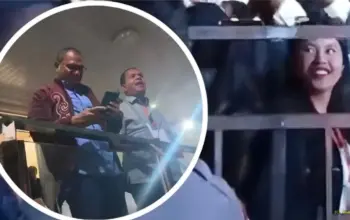 Viral Konser Iwan Fals di Kupang, Lagu “Wakil Rakyat” Picu Penonton Tunjuk Pejabat di Tribun 3 Heboh Konser Iwan Fals di Kupang, Lagu “Wakil Rakyat” Bikin Penonton Sorot Pejabat di Tribun