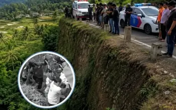 Kecelakaan Maut di Karanganyar, Pemotor Honda Beat Tewas Terjun ke Jurang 15 Meter 3 Kecelakaan Maut di Karanganyar Pemotor Honda Beat Tewas Terjun ke Jurang 15 Meter
