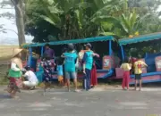Kecelakaan Sepur Kelinci di Gudo Jombang, Diduga Oleng hingga Tabrak Pohon, Ibu dan Anak Jadi Korban 13 Kecelakaan Sepur Kelinci di Gudo Jombang, Diduga Oleng dan Tabrak Pohon, Ibu-Anak Jadi Korban