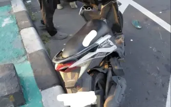 Pemotor Alami Kecelakaan Tunggal di Janti, Tabrak Divider hingga Luka di Kepala 7 Pemotor Alami Kecelakaan di Janti, Tabrak Divider hingga Dilarikan dengan Luka Kepala