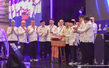 Presiden RI Buka Munas HIPMI XVIII di Lampung, Perkuat Sinergi Dunia Usaha dan Pemerintah 8 Presiden Prabowo Resmi Buka Munas HIPMI XVIII di Lampung Perkuat Kolaborasi Pemerintah dan Pengusaha